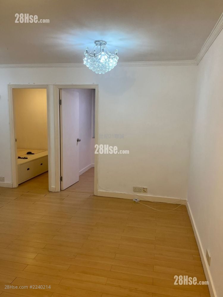 Hong Wah Court Rental 2 Bedrooms , 1 Bathroom 423 ft²