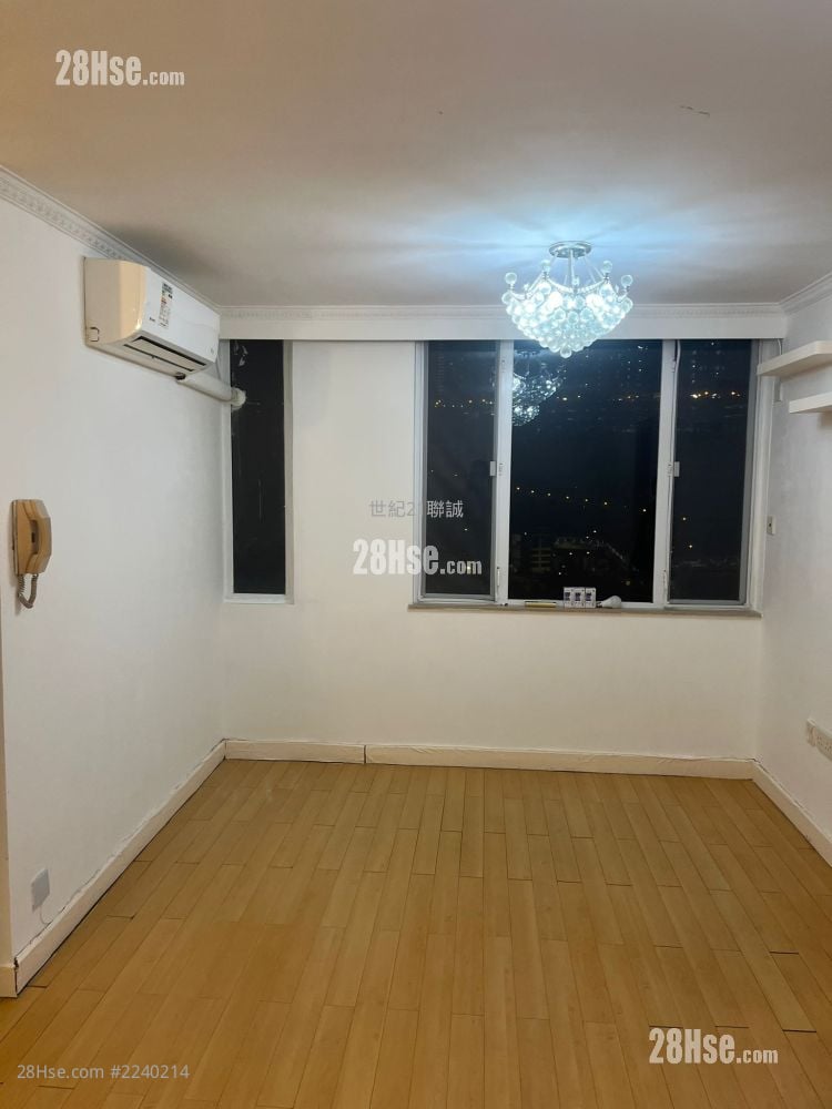 Hong Wah Court Rental 2 Bedrooms , 1 Bathroom 423 ft²