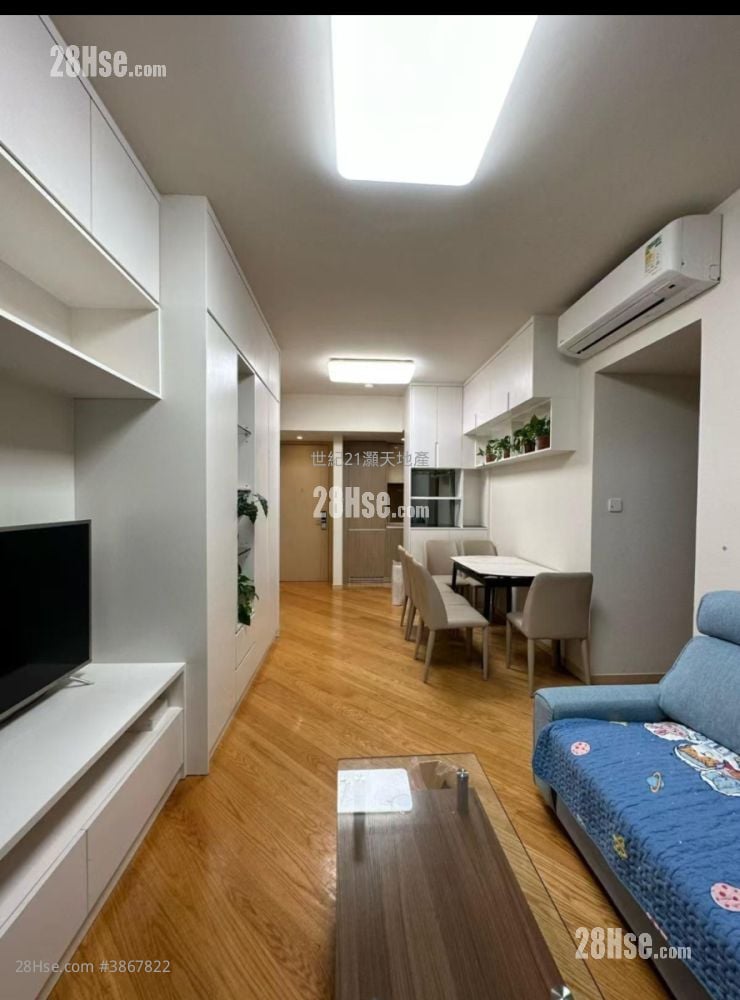 The Regent Rental 3 Bedrooms , 3 Bathrooms 750 ft²