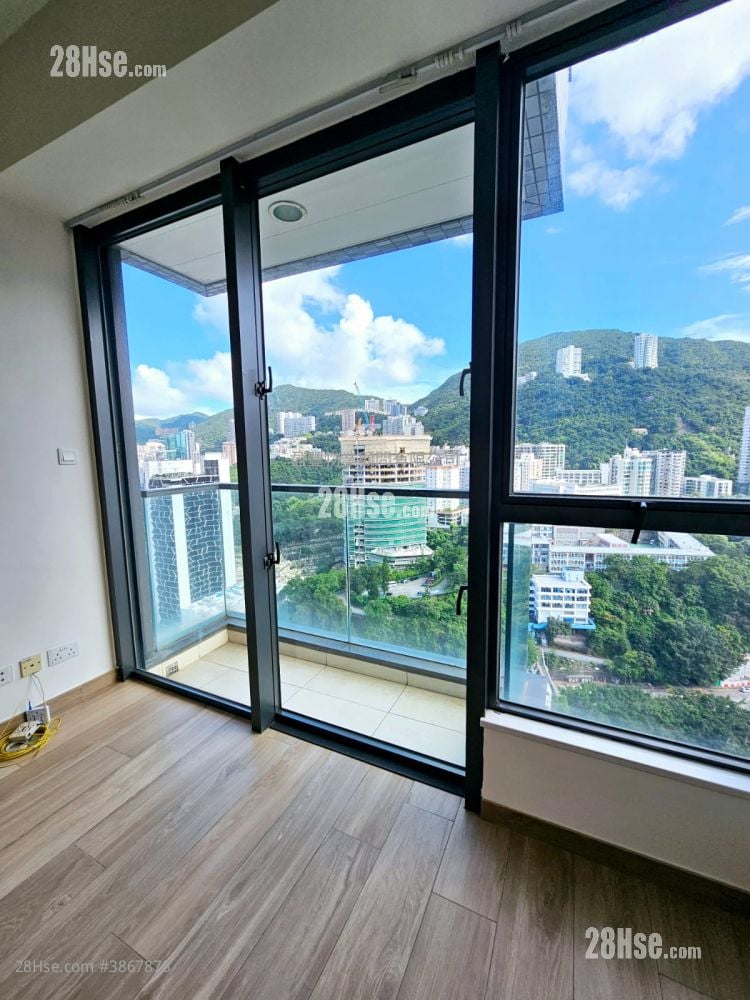 The Oakhill Rental 3 Bedrooms , 2 Bathrooms 875 ft²