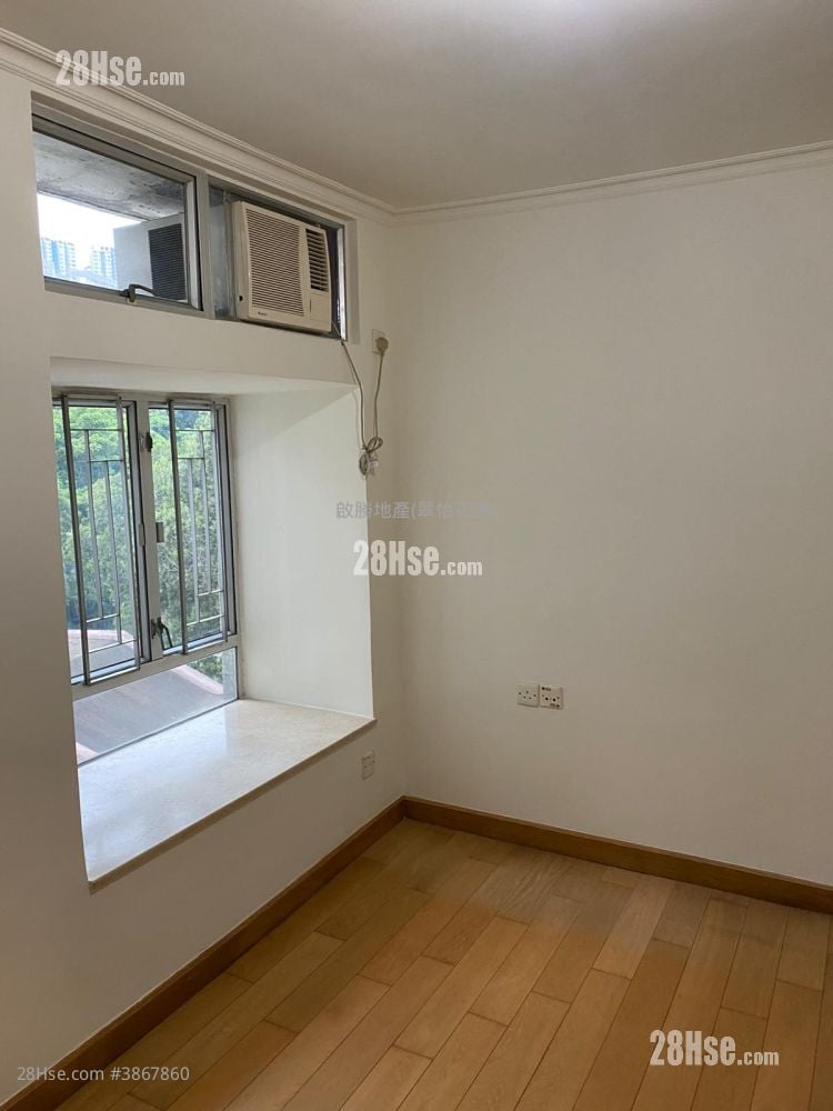 Greenfield Garden Rental 2 Bedrooms , 1 Bathroom 386 ft²