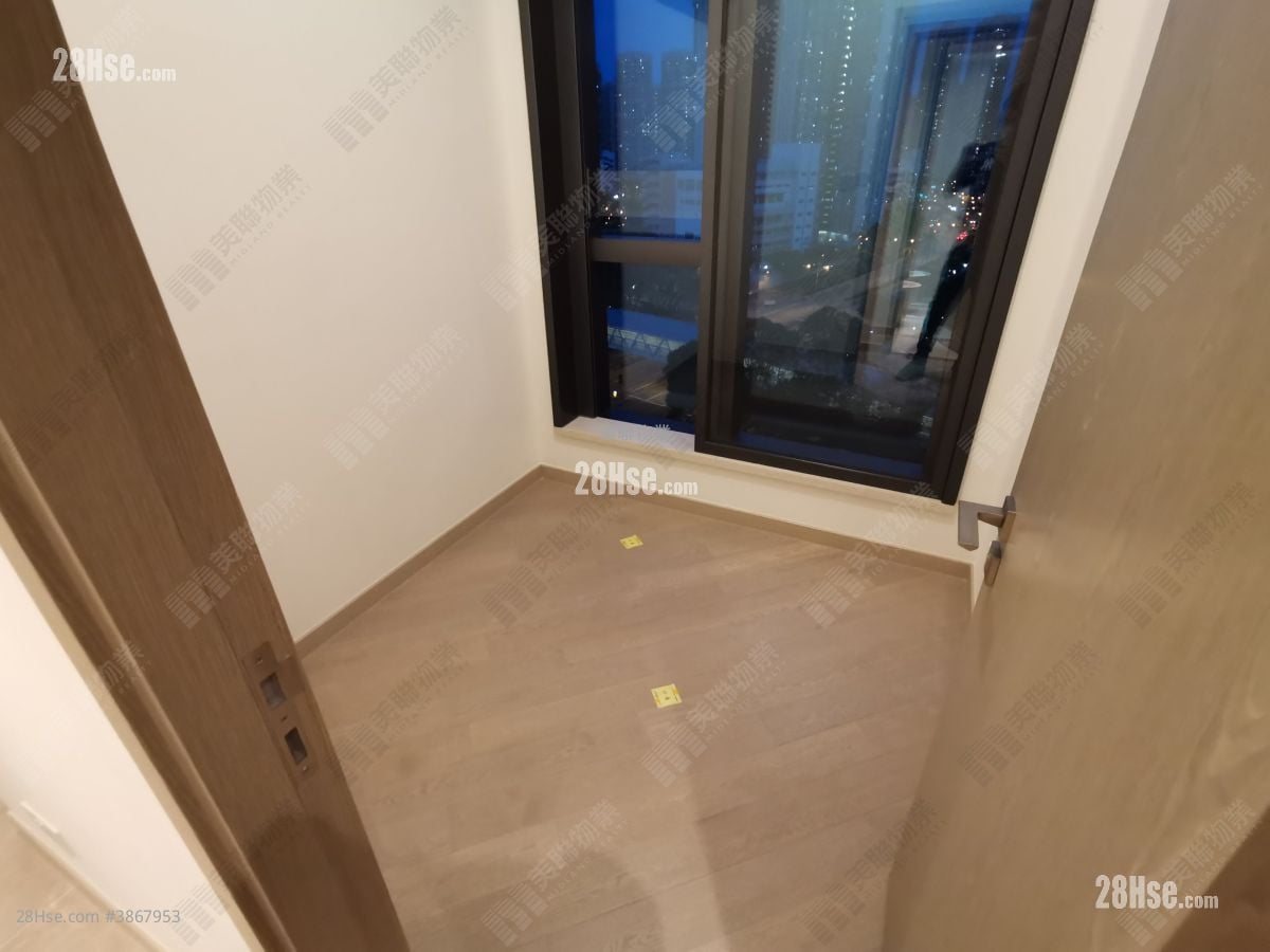 Wetland Seasons Park 售盘 3 房 521 平方尺