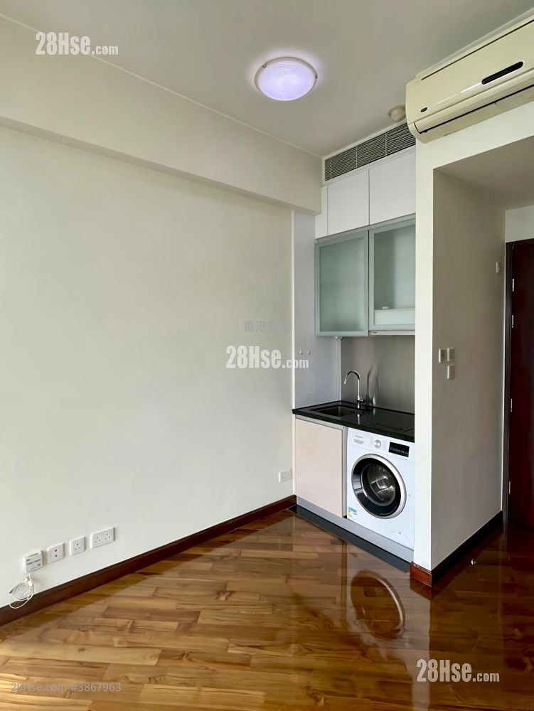 Park Summit Rental Studio , 1 Bathroom 274 ft²