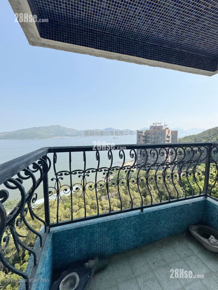Hong Kong Garden Sell 5+ Bedrooms 1,382 ft²