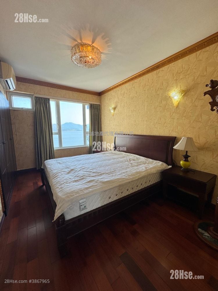 Hong Kong Garden Sell 5+ Bedrooms 1,382 ft²