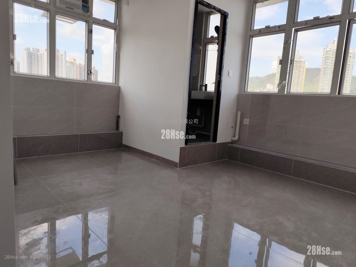 Hang Wai Industrial Centre Rental 160 ft²