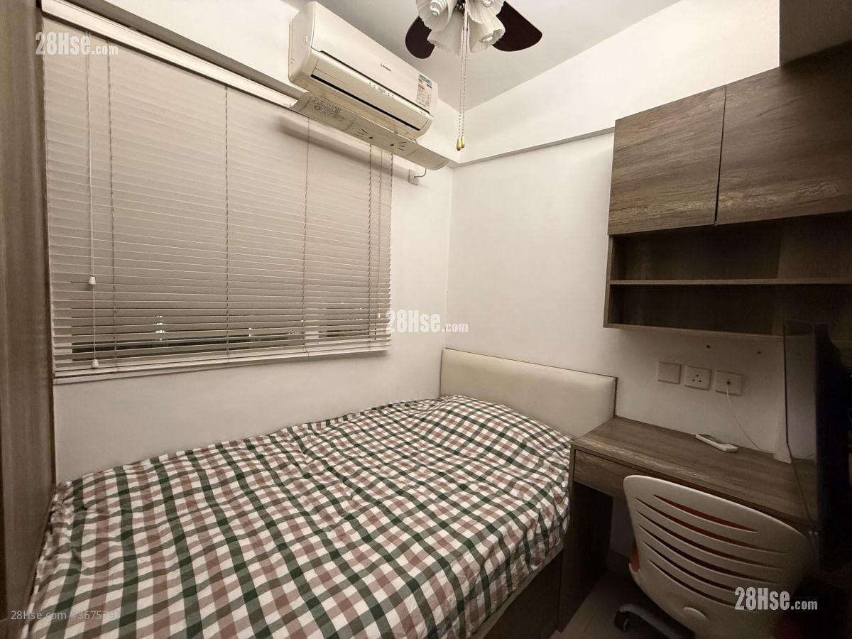 Wai On Building Rental 3 Bedrooms , 2 Bathrooms 650 ft²