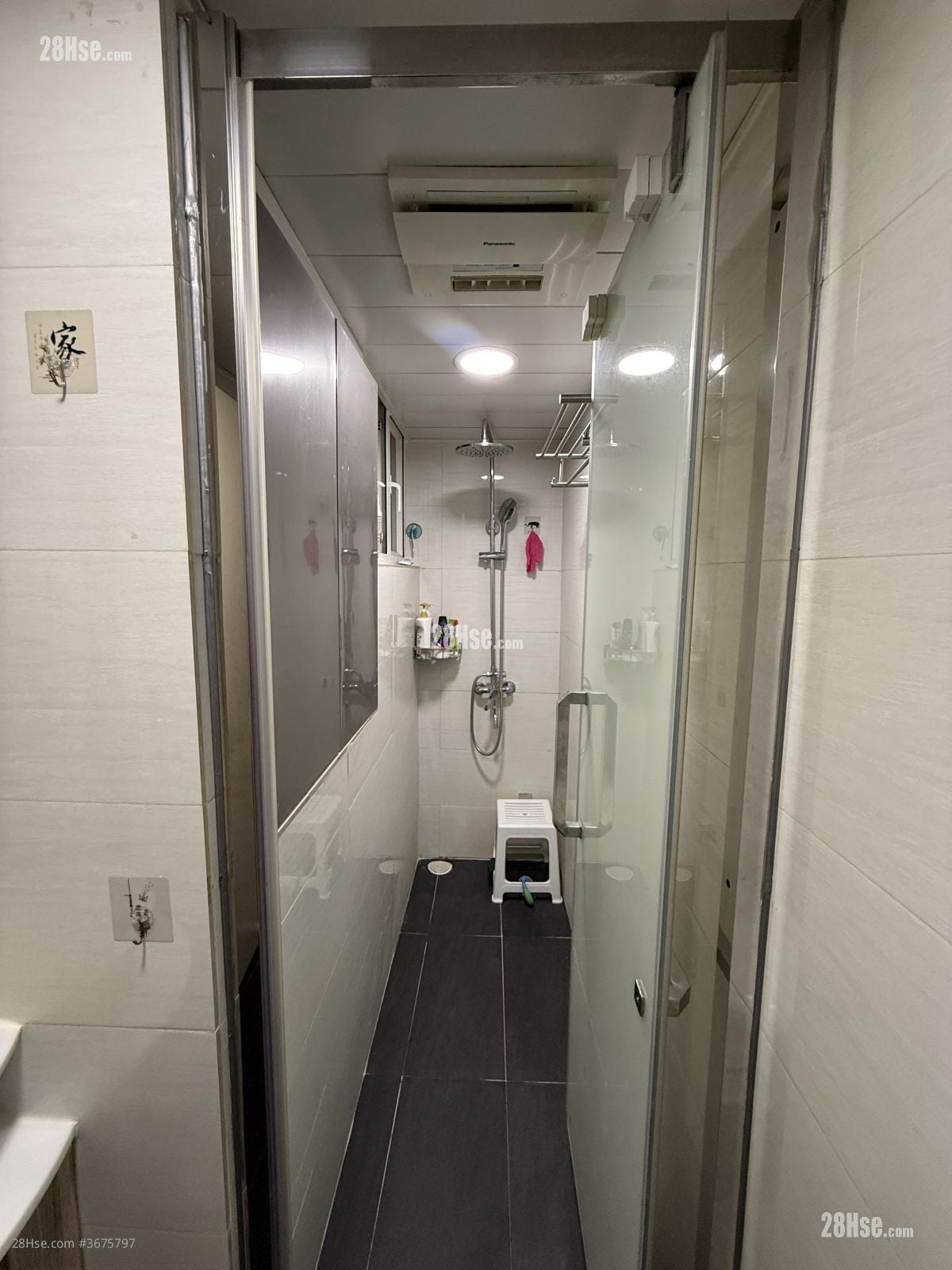 Wai On Building Rental 3 Bedrooms , 2 Bathrooms 650 ft²