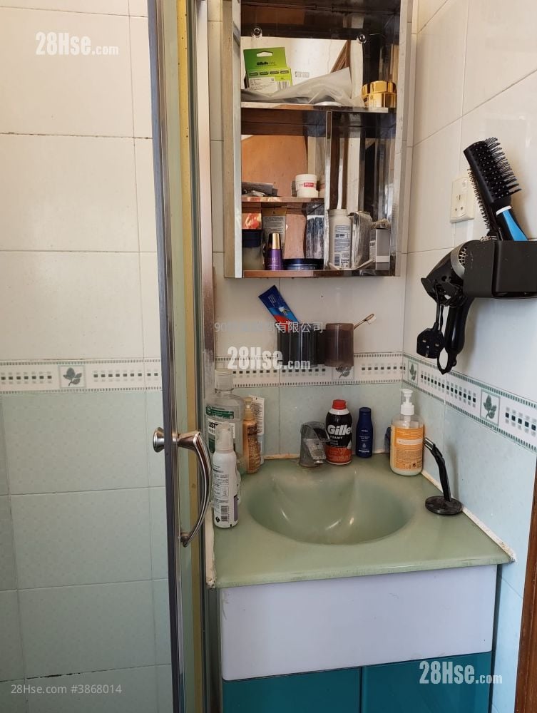 Lai King Court Sell 428 ft²