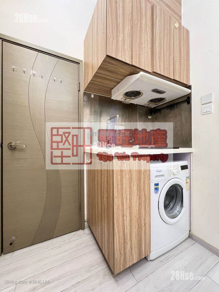 Apartment Rental Studio , 1 Bathroom 130 ft²