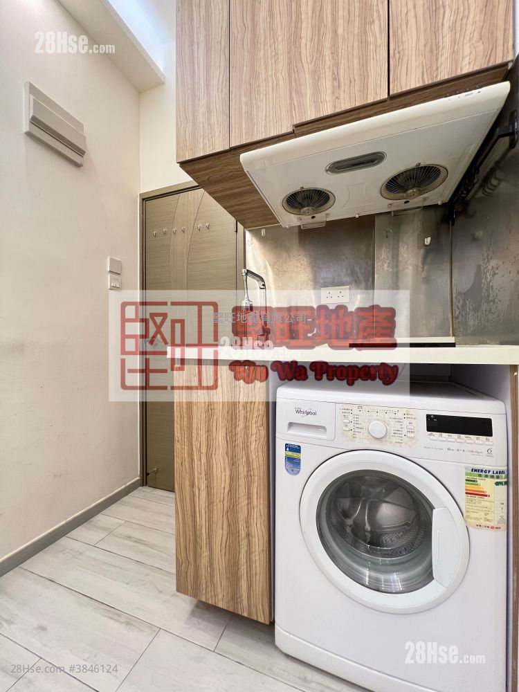 Apartment Rental Studio , 1 Bathroom 130 ft²