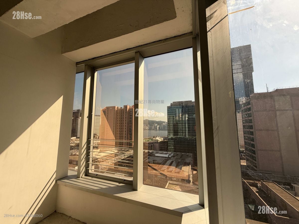 Futura Plaza Rental
