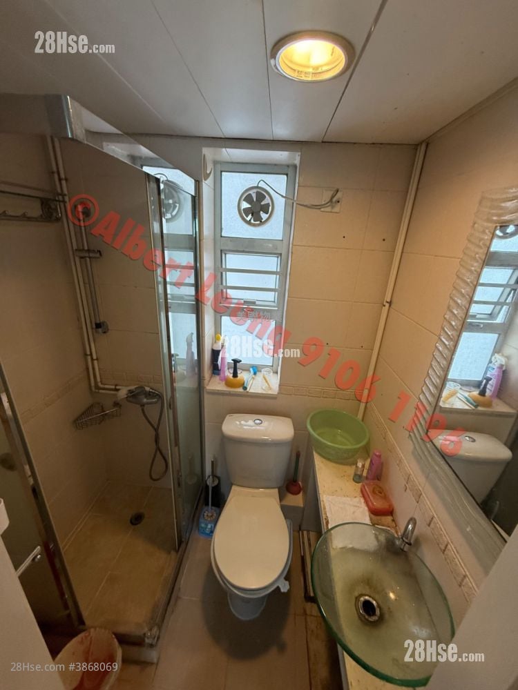 Shatin Centre Sell 2 Bedrooms , 1 Bathroom 357 ft²