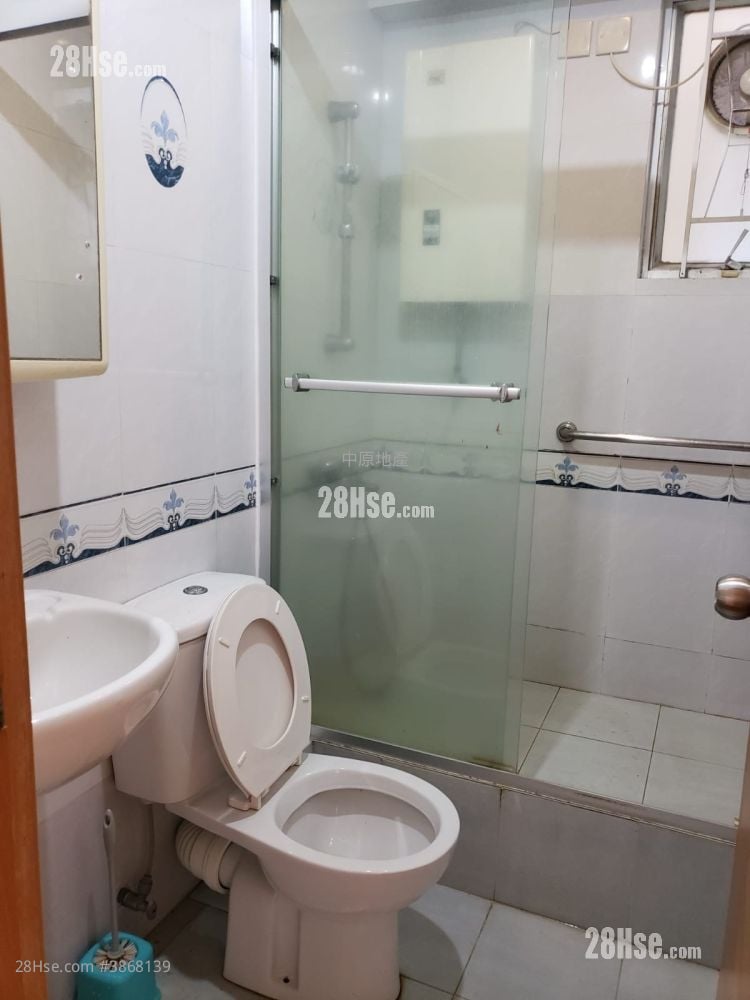 Tsing Yi Garden Sell 3 Bedrooms , 2 Bathrooms 547 ft²