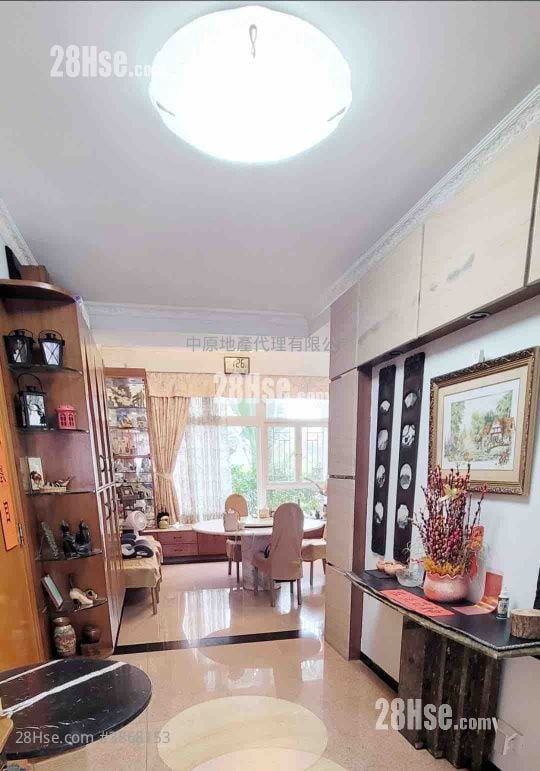 The Hillgrove Sell 5+ Bedrooms , 5+ Bathrooms 1,653 ft²