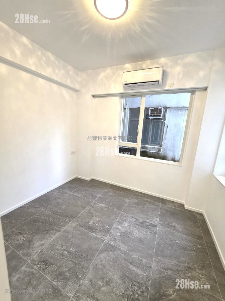 Marco Polo Mansion Rental 4 Bedrooms , 2 Bathrooms 932 ft²