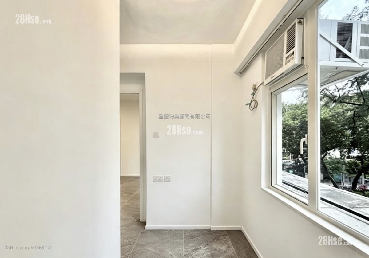 Marco Polo Mansion Rental 4 Bedrooms , 2 Bathrooms 932 ft²