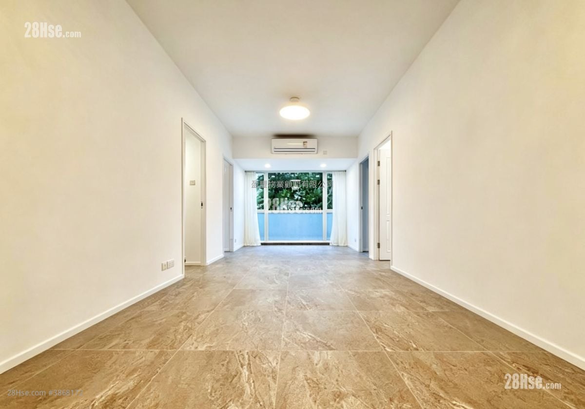 Marco Polo Mansion Rental 4 Bedrooms , 2 Bathrooms 932 ft²