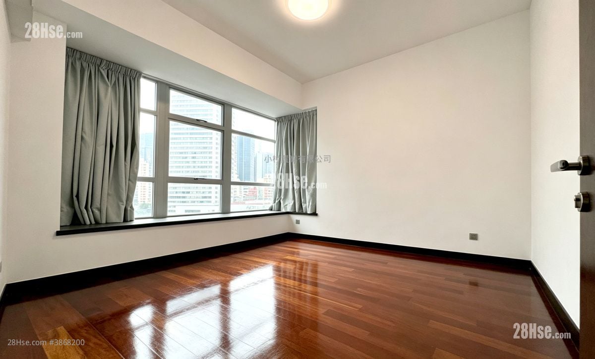 J Residence Rental 2 Bedrooms , 1 Bathroom 645 ft²