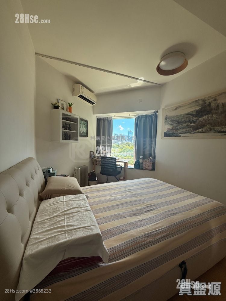 The Victoria Towers Sell 3 Bedrooms , 2 Bathrooms 841 ft²