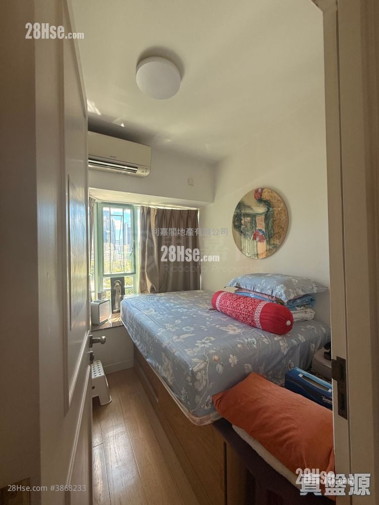 The Victoria Towers Sell 3 Bedrooms , 2 Bathrooms 841 ft²