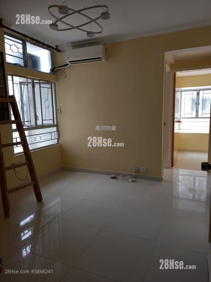 Tai Po Centre Rental 2 Bedrooms , 1 Bathroom 325 ft²