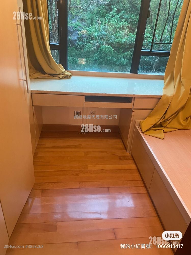 Forest Hill Rental 4 Bedrooms , 3 Bathrooms 1,333 ft²