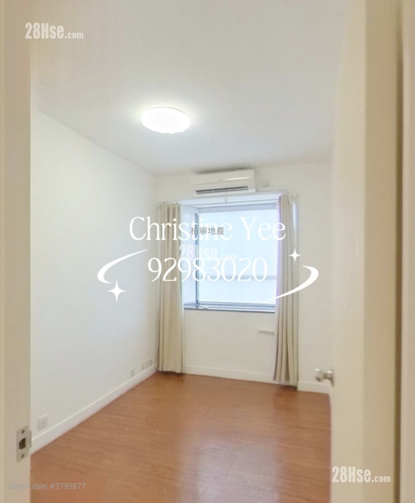 Ronsdale Garden Rental 3 Bedrooms , 2 Bathrooms 976 ft²
