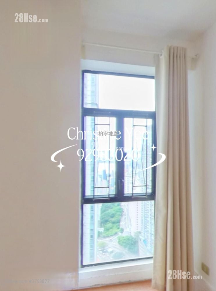 Ronsdale Garden Rental 3 Bedrooms , 2 Bathrooms 976 ft²