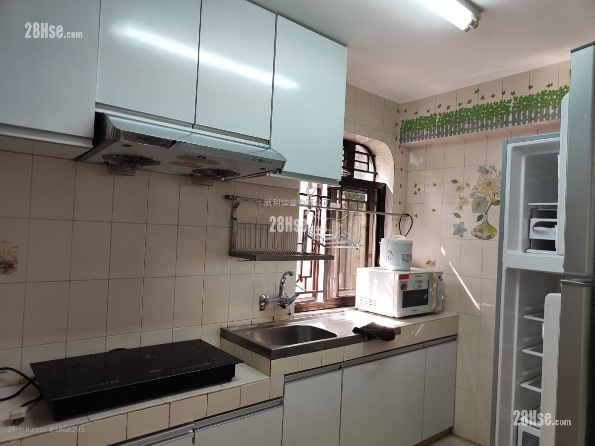 Village Rental 2 Bedrooms , 1 Bathroom 630 ft²