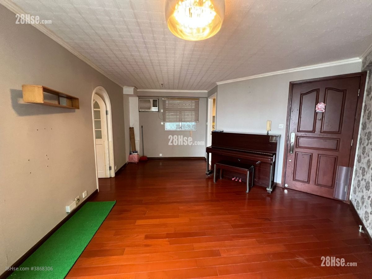 Whampoa Garden Sell 4 Bedrooms , 2 Bathrooms 681 ft²