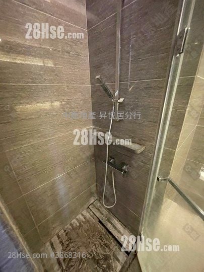 High One Sell Studio , 1 Bathroom 193 ft²