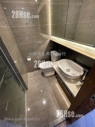 High One Sell Studio , 1 Bathroom 193 ft²