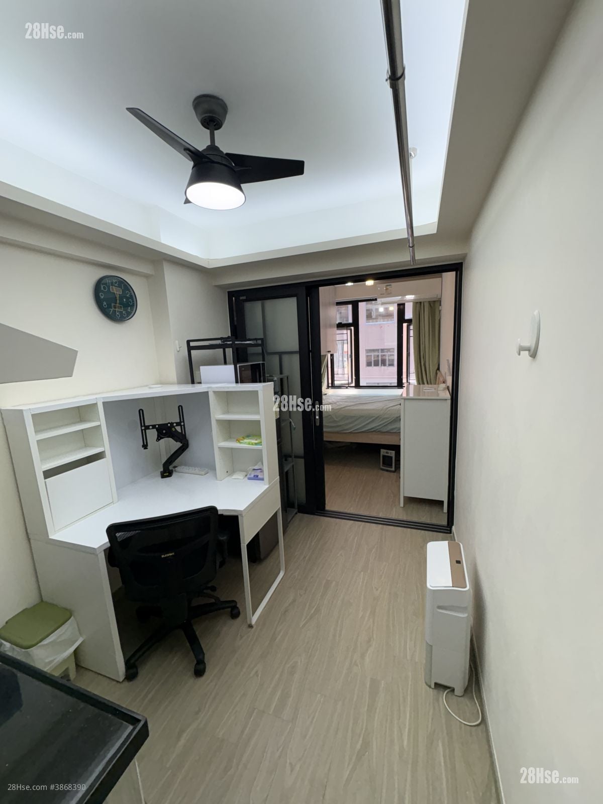 Yip Cheong Building Rental Studio , 1 Bathroom 250 ft²