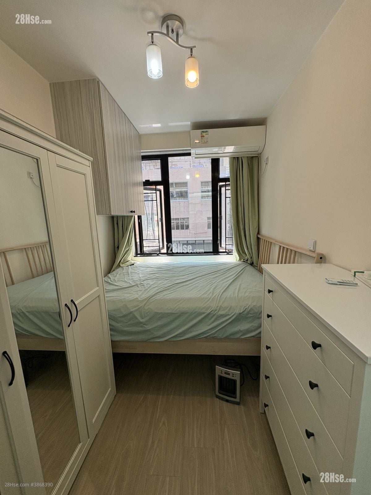 Yip Cheong Building Rental Studio , 1 Bathroom 250 ft²