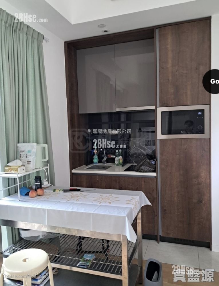 Hyde Park Sell Studio , 1 Bathroom 268 ft²
