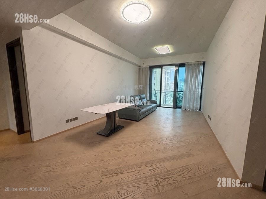 Grand Homm Rental 1,425 ft²