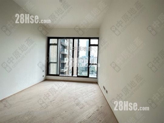 Grand Homm Rental 1,425 ft²