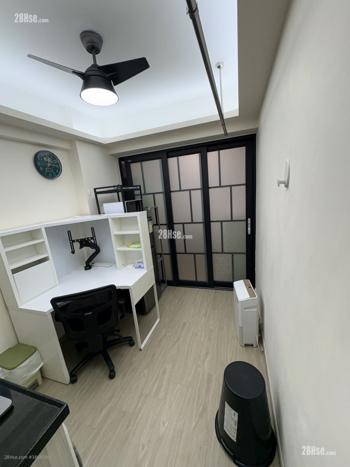 Yip Cheong Building Rental Studio , 1 Bathroom 250 ft²
