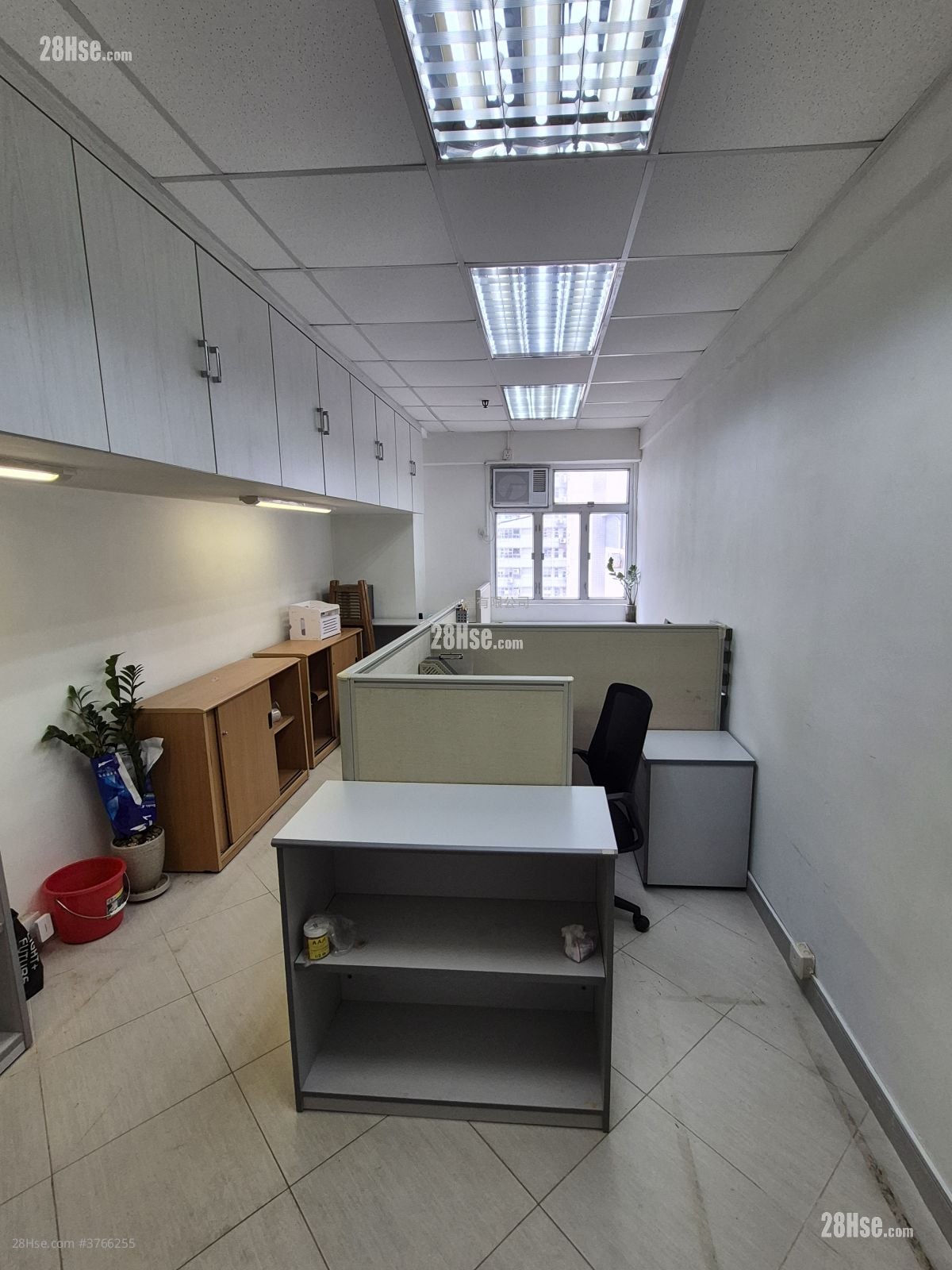 Yip Fung Industrial Building Sell