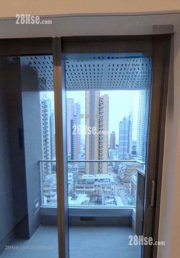 Eight Southpark Rental 349 ft²
