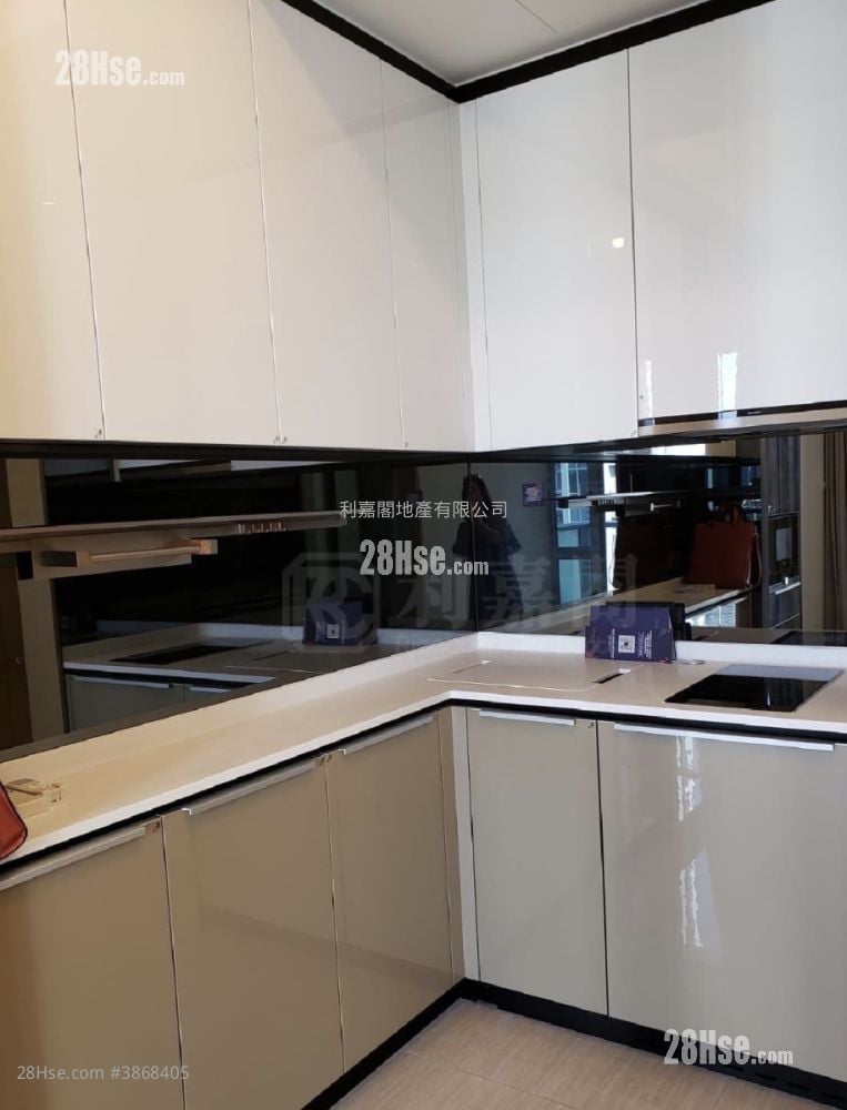 Cullinan West Rental 1 Bedroom , 1 Bathroom 350 ft²