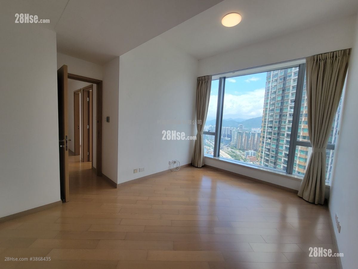 The Cullinan Sell 3 Bedrooms , 2 Bathrooms 949 ft²