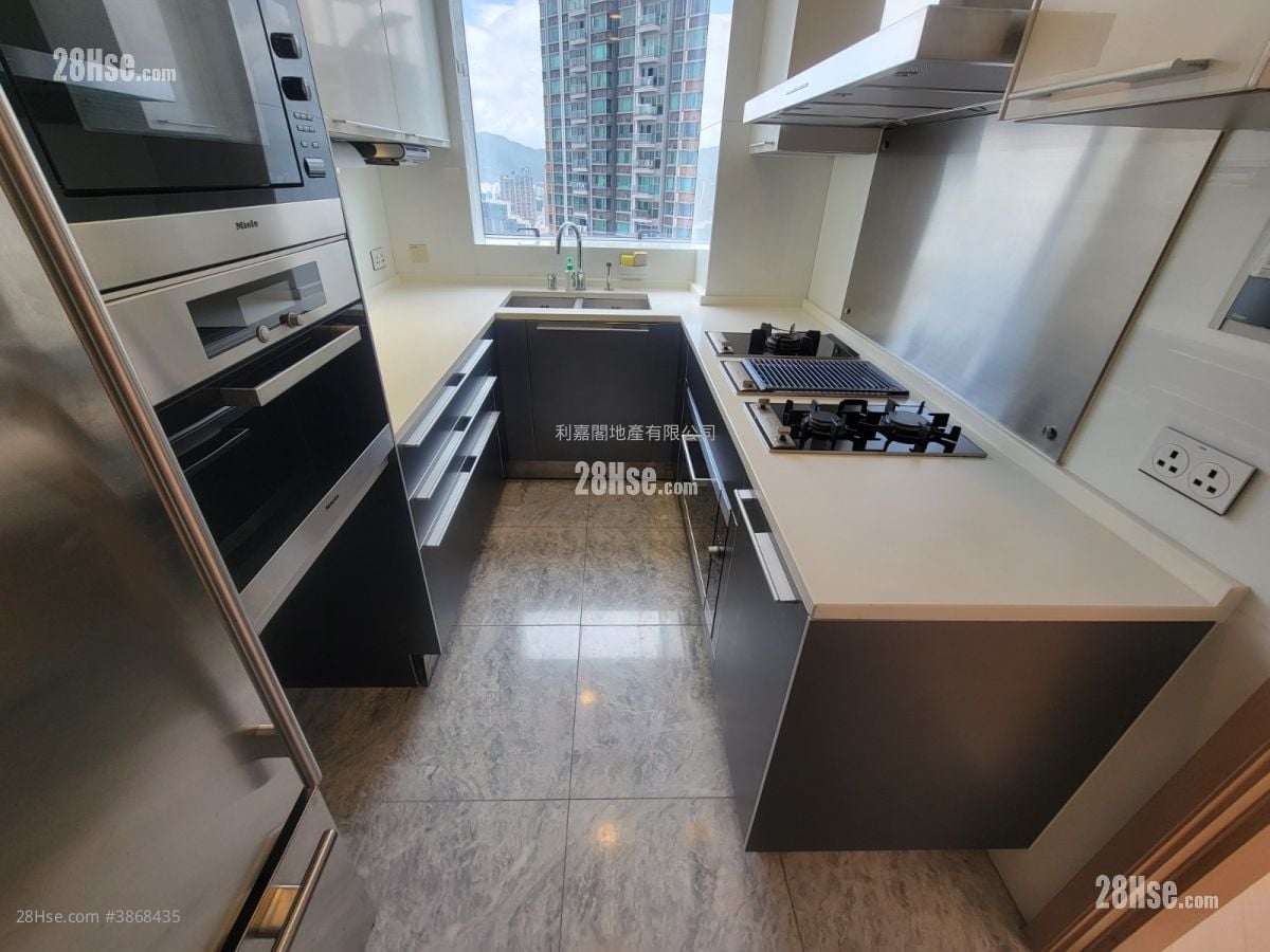 The Cullinan Sell 3 Bedrooms , 2 Bathrooms 949 ft²