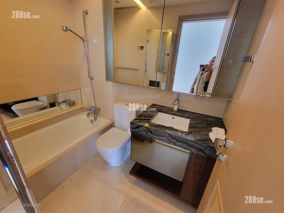 The Cullinan Sell 3 Bedrooms , 2 Bathrooms 949 ft²