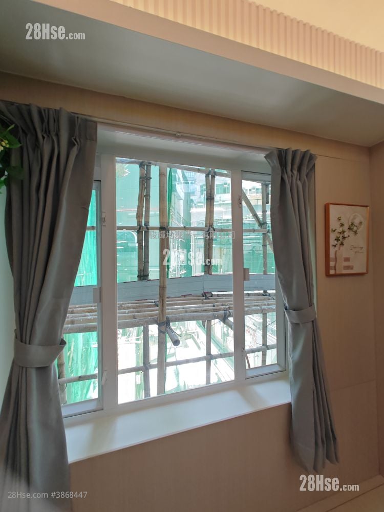 Hoi To Building Rental Studio , 1 Bathroom 160 ft²