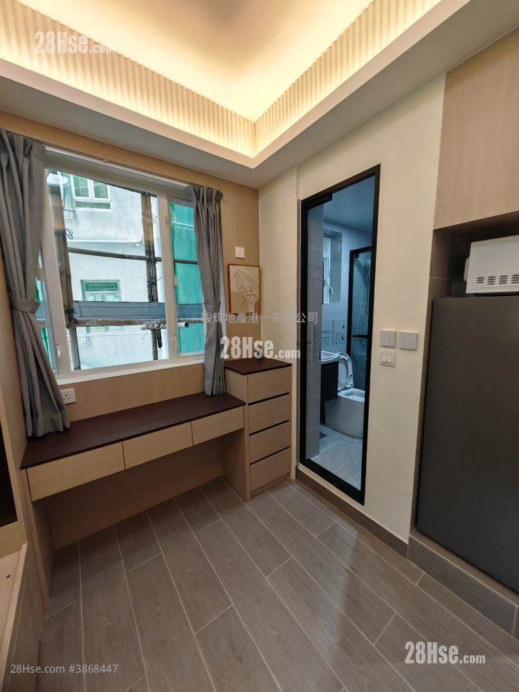 Hoi To Building Rental Studio , 1 Bathroom 160 ft²