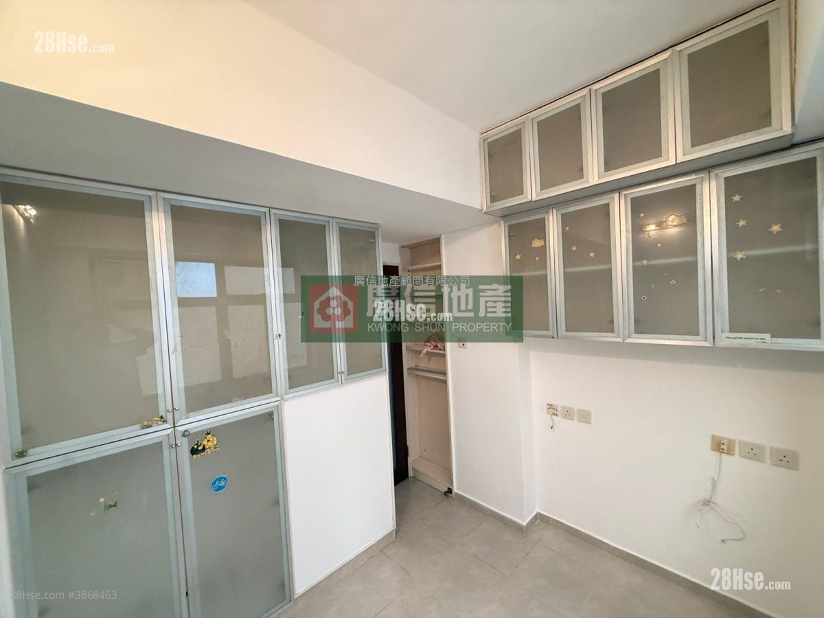 Cheung Hing Mansion Sell 1 Bedroom , 1 Bathroom 256 ft²