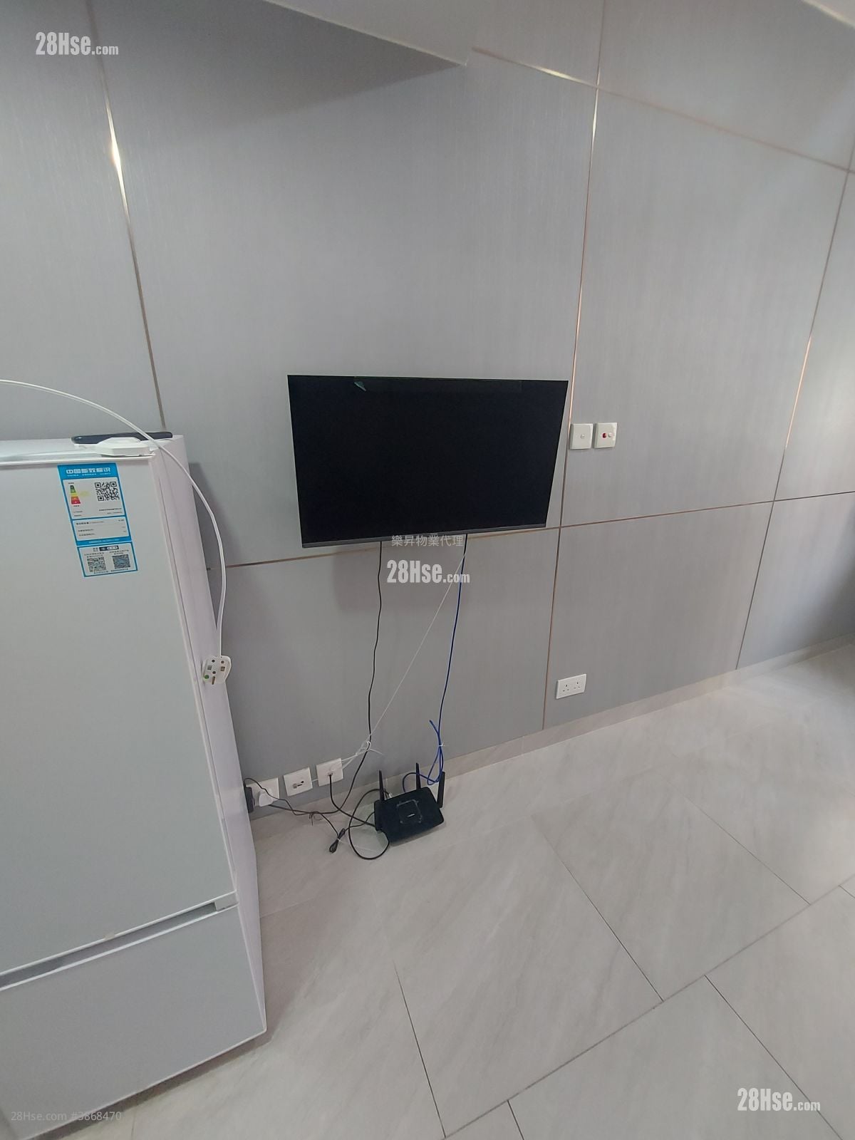 Southern Building Rental Studio , 1 Bathroom 140 ft²