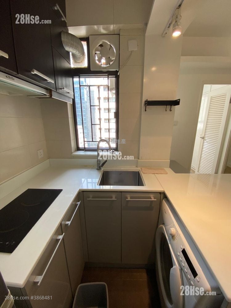 Fortune Building Sell 2 Bedrooms , 1 Bathroom 313 ft²